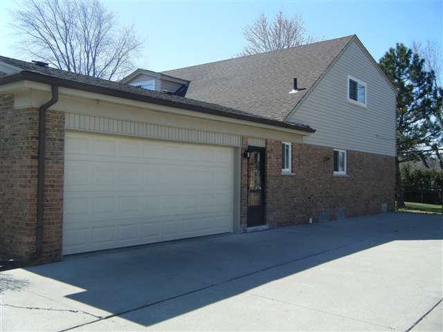 33239 Utica Road Fraser, MI 48026 - Photo 18 of 18 side view