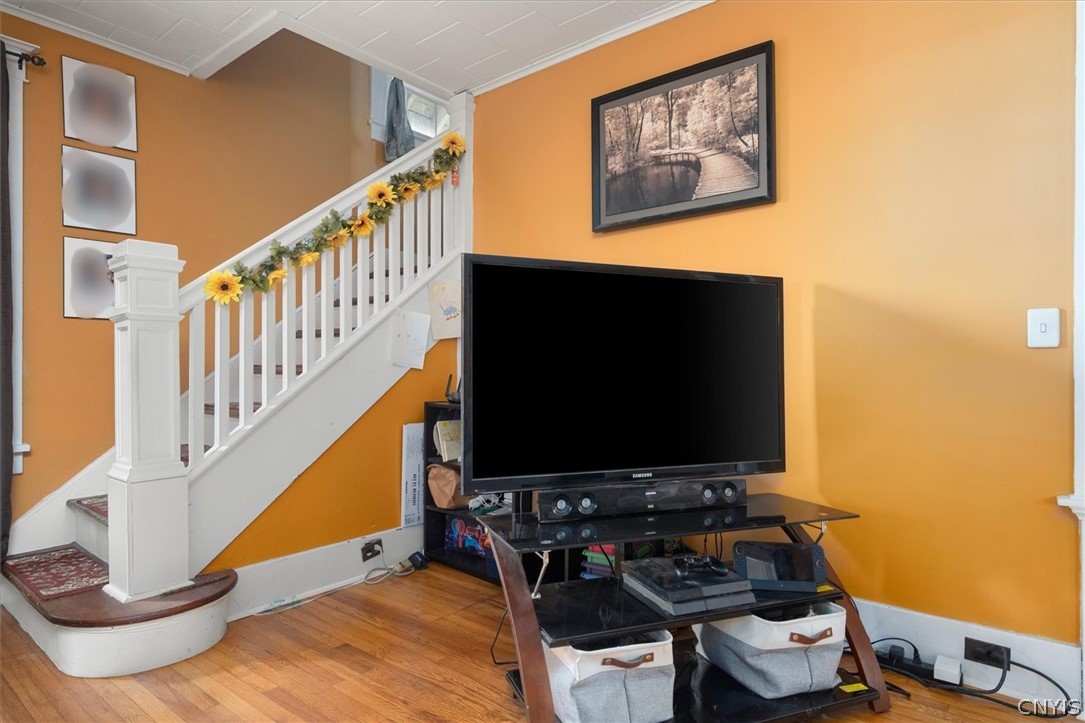 417 Franklin Street Oneida, NY 13421 - Photo 9 of 39 Living Room with hardwood floors