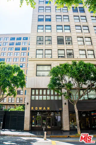 a view of entryway with livingroom and furniture