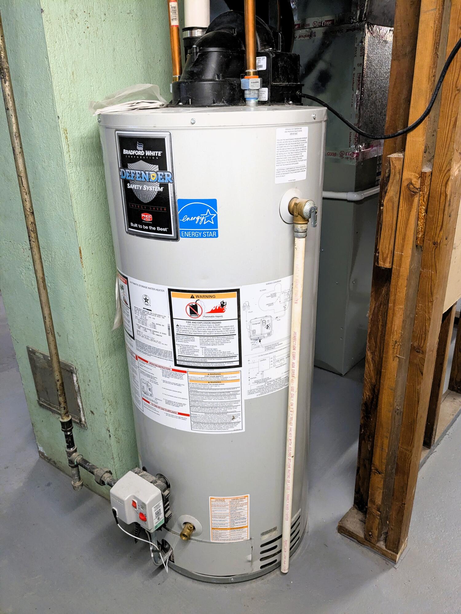 4635 Elizabeth Street Wayne, MI 48184 - Photo 30 of 37 Basement - Newer Water Heater