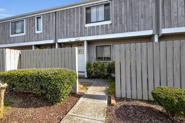 $180,000 | 800 Reads Lake Road, Unit 317, Chattanooga, TN 37415