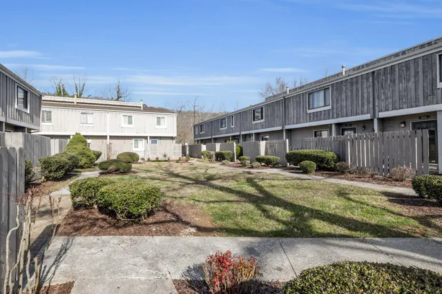 $180,000 | 800 Reads Lake Road, Unit 317, Chattanooga, TN 37415