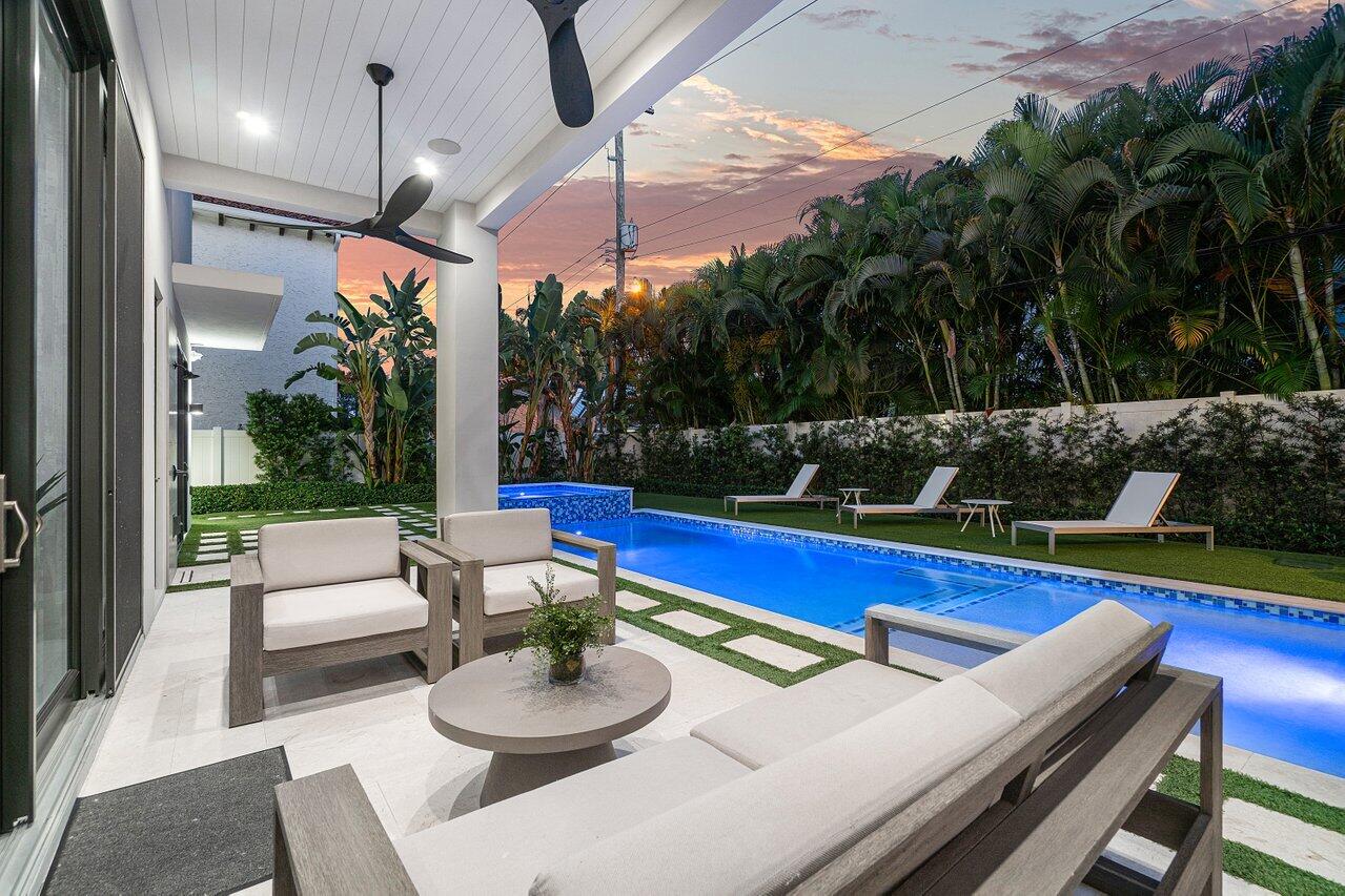 464 Northeast 7th Street Boca Raton, FL 33432 - Photo 12 of 67 080-464Northeast7thStreet-BocaRaton-FL-3