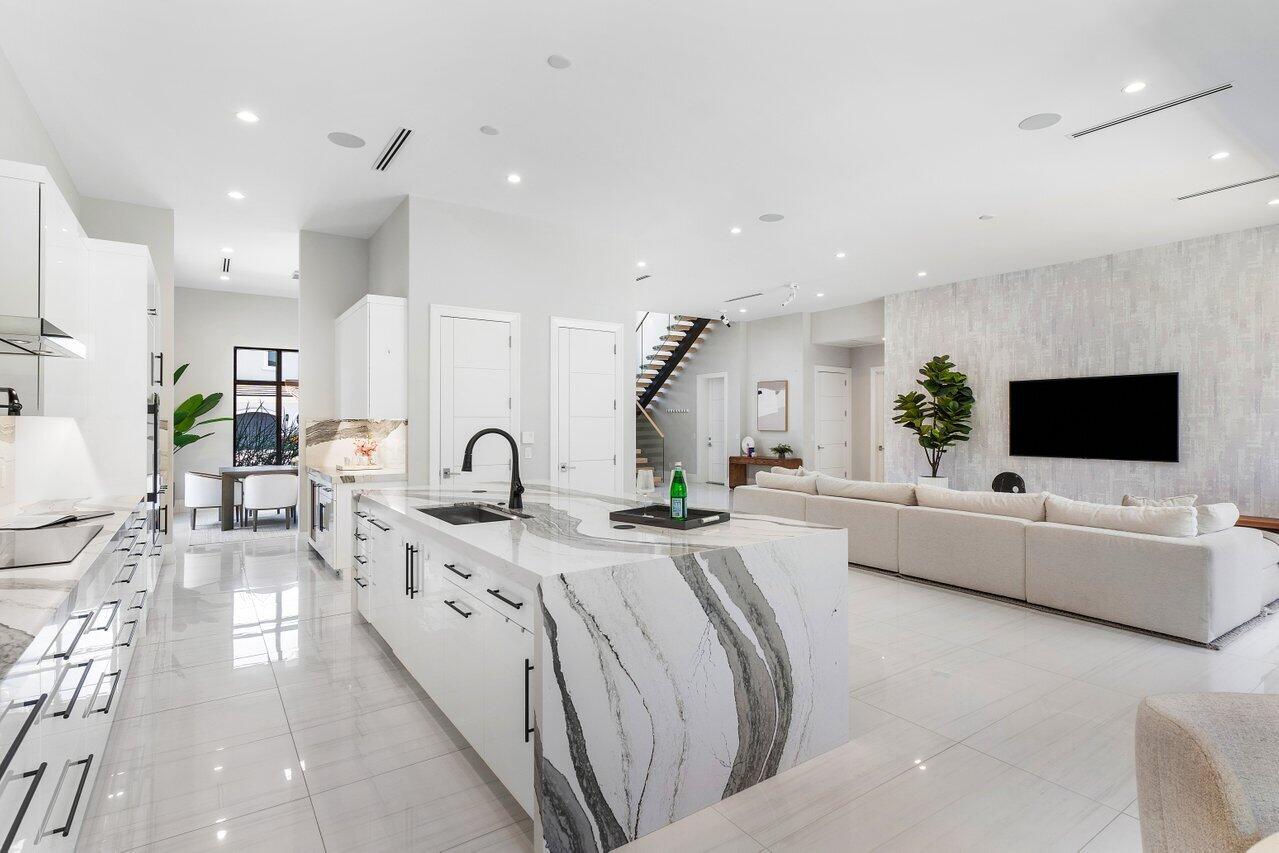 464 Northeast 7th Street Boca Raton, FL 33432 - Photo 34 of 67 018-464Northeast7thStreet-BocaRaton-FL-3