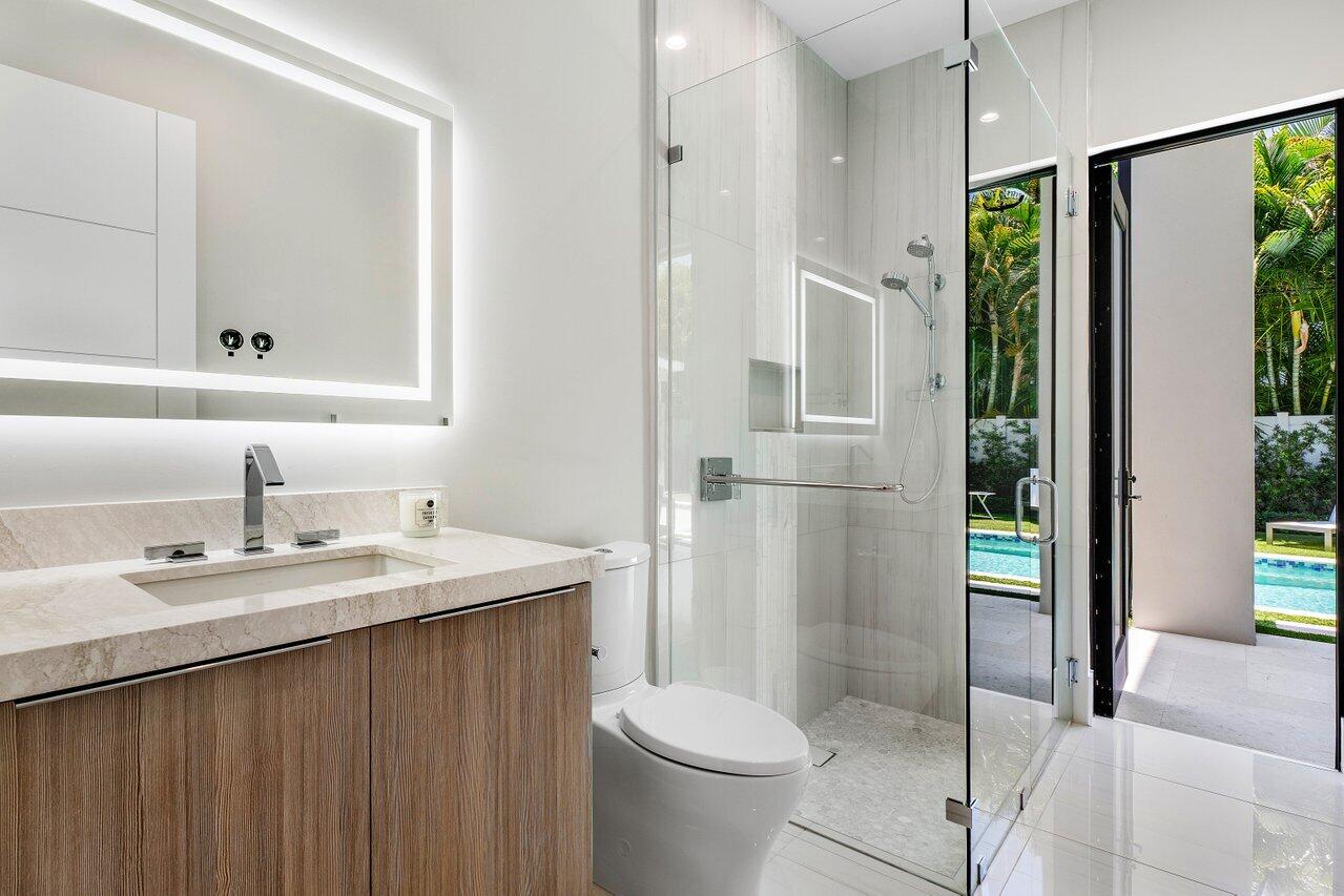 464 Northeast 7th Street Boca Raton, FL 33432 - Photo 40 of 67 Cabana Bath