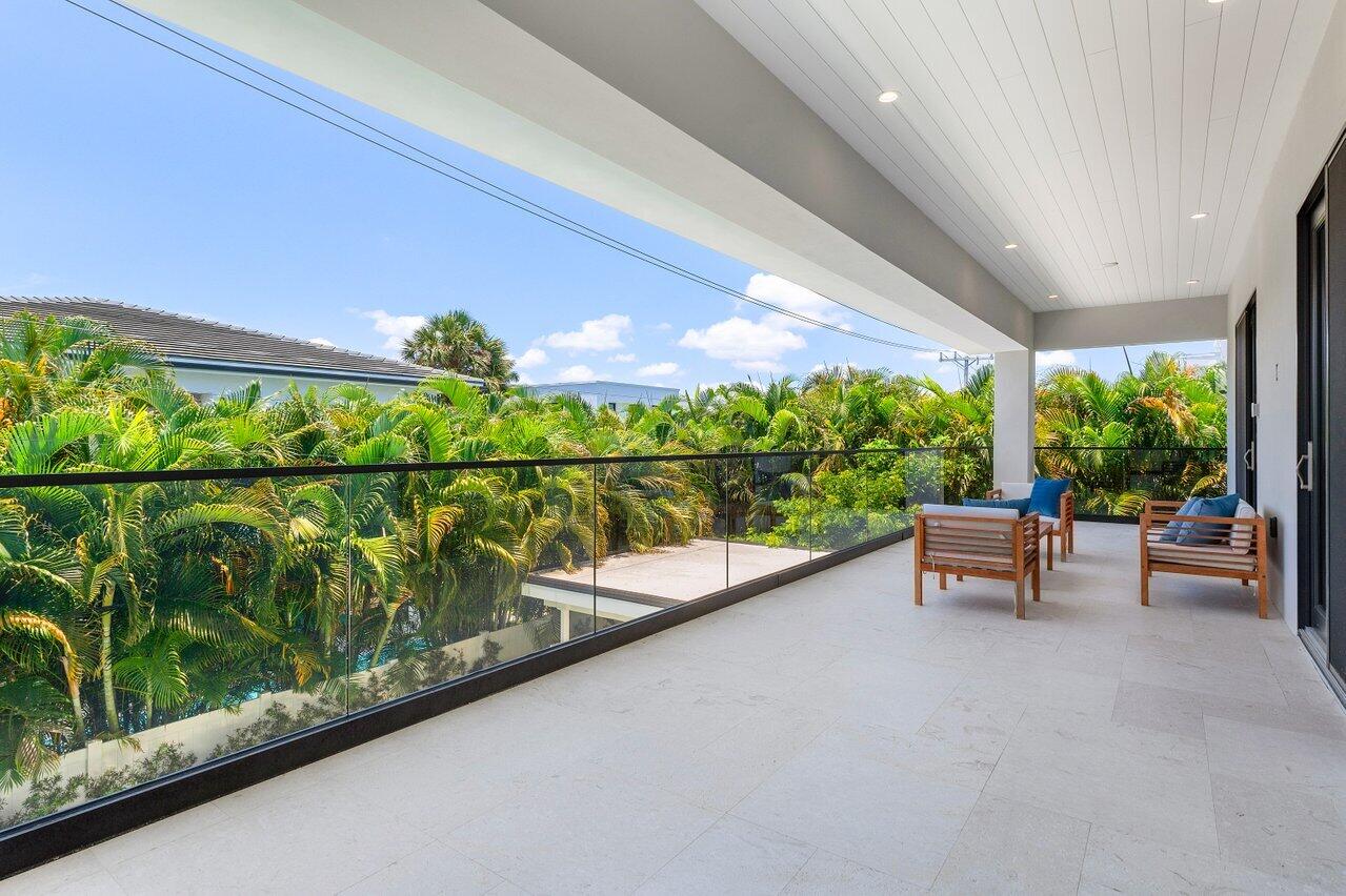 464 Northeast 7th Street Boca Raton, FL 33432 - Photo 58 of 67 25 Ft Covered Balcony