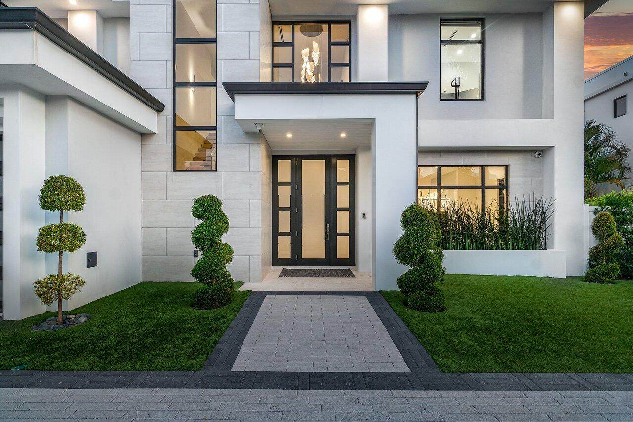 464 Northeast 7th Street Boca Raton, FL 33432 - Photo 9 of 67 072-464Northeast7thStreet-BocaRaton-FL-3