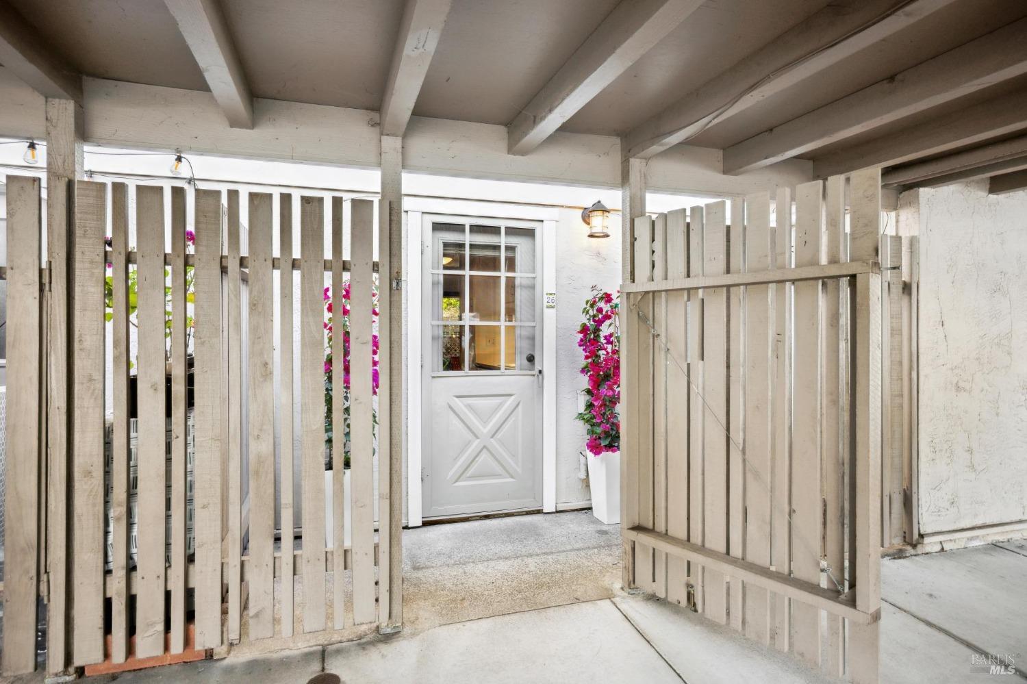 26 Roundtree Boulevard San Rafael, CA 94903 - Photo 1 of 1