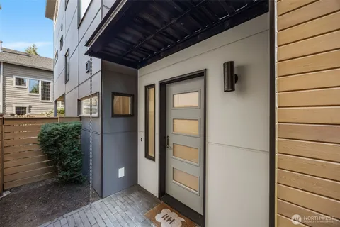 $2,299,950 | 332 10th Avenue South, Kirkland, WA 98033