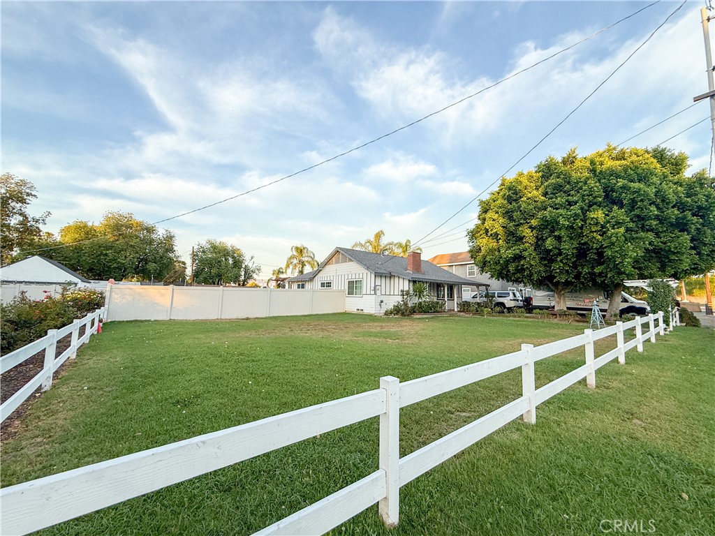 3479 Hoover Street Riverside, CA 92506 - Photo 2 of 26