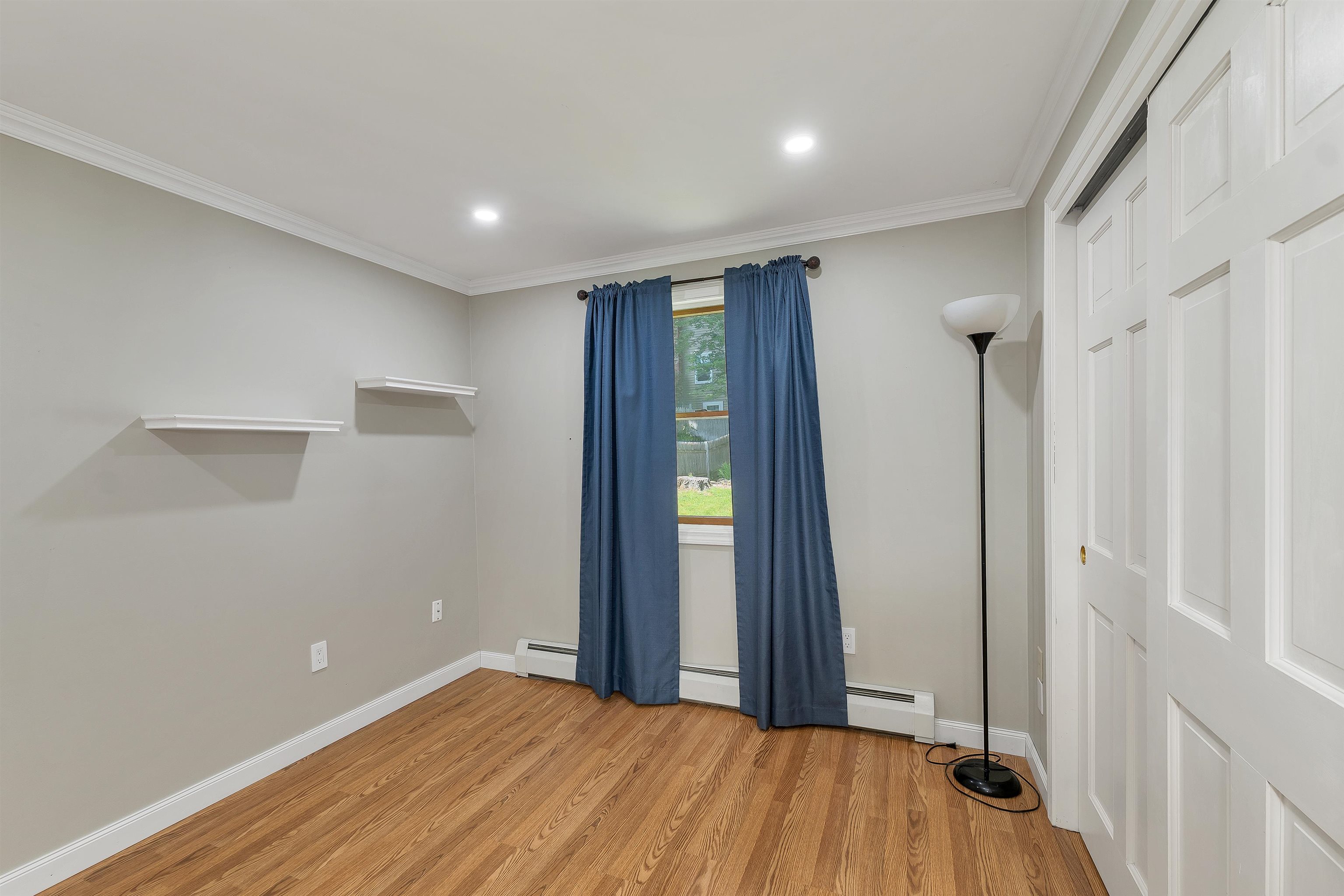 22 Jonathan Lane Manchester, NH 03104 - Photo 16 of 49
