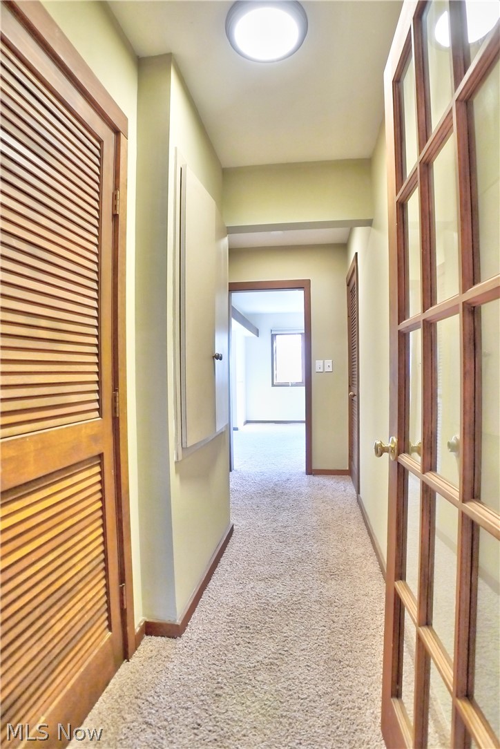 2191 Cranston Road Cleveland, OH 44118 - Photo 16 of 34