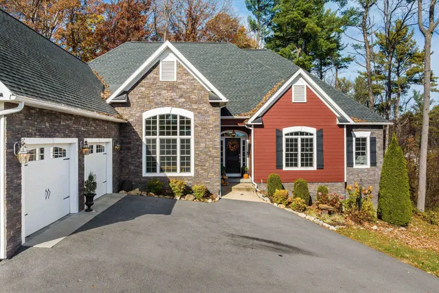 $949,900 | 124 Steeplechase Drive, Penn Laird, VA 22846