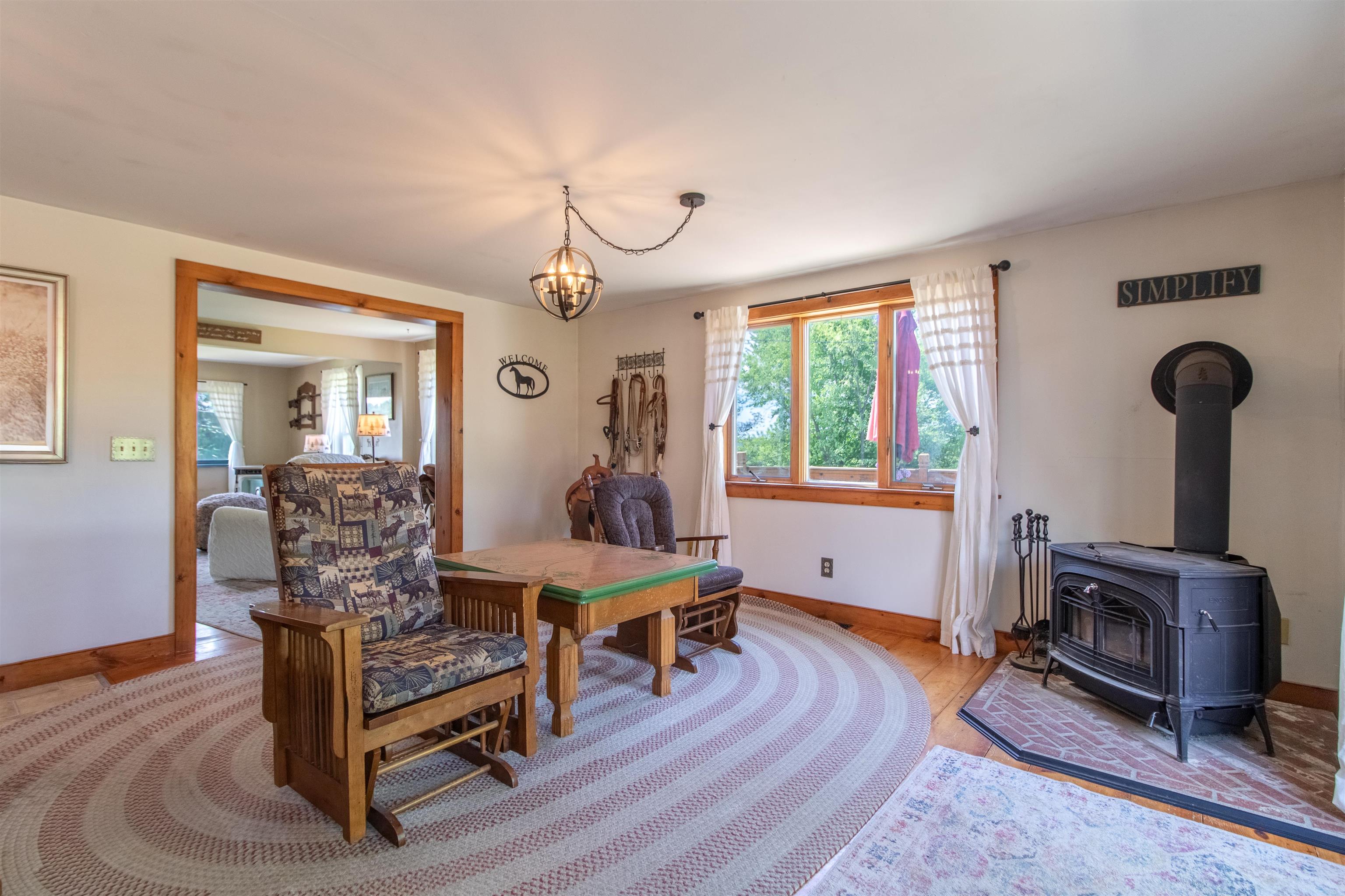 736 Pleasant Street Newport, VT 05855 - Photo 13 of 58