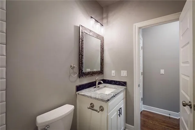 $525,000 | 309 Southwest Chelmsford Drive, Blue Springs, MO 64014