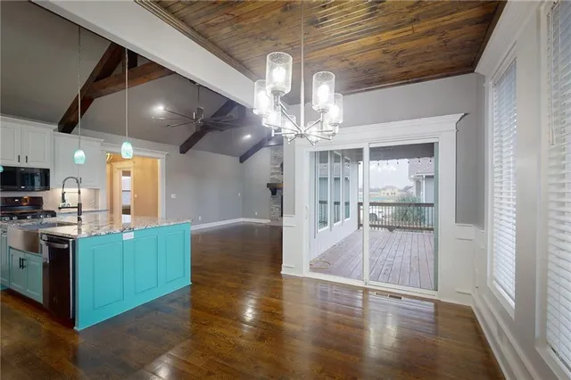 $525,000 | 309 Southwest Chelmsford Drive, Blue Springs, MO 64014