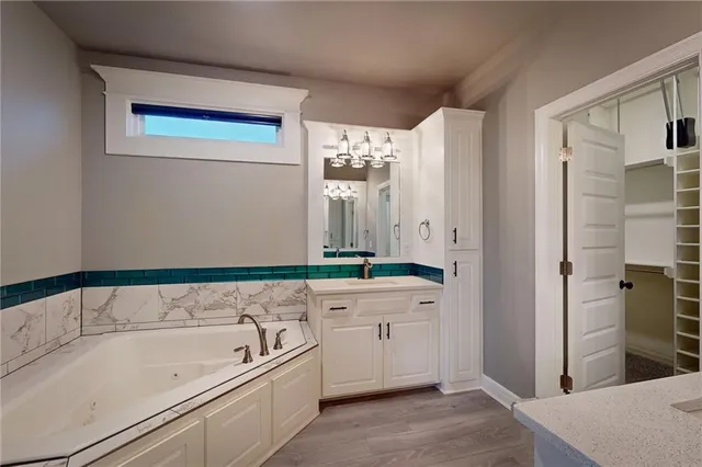 $525,000 | 309 Southwest Chelmsford Drive, Blue Springs, MO 64014