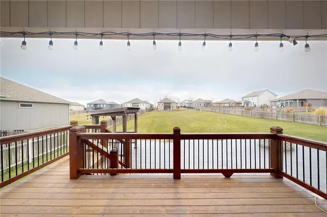 $525,000 | 309 Southwest Chelmsford Drive, Blue Springs, MO 64014