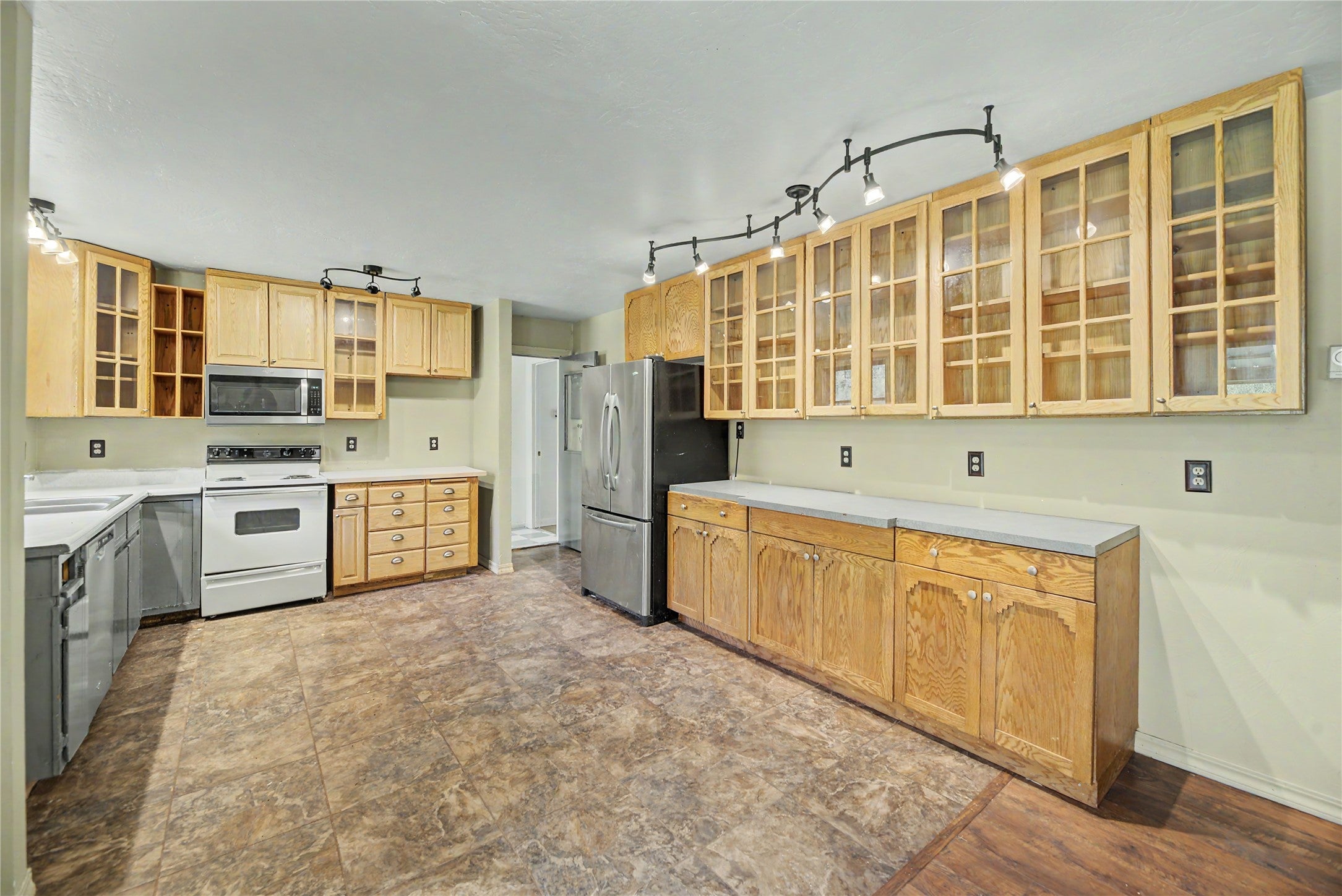 7140 Trout Creek Road Helena, MT 59602 - Photo 4 of 29 Gallery Image 4