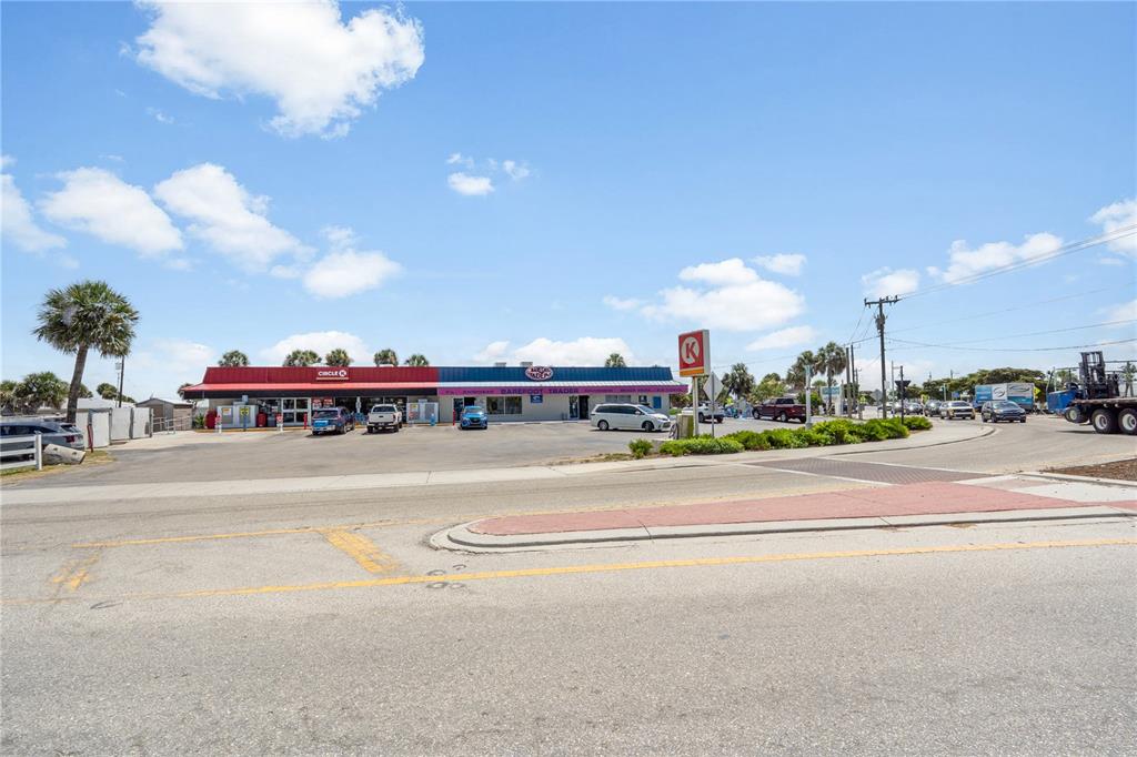 2255 North Beach Road, Unit 12 Englewood, FL 34223 - Photo 34 of 35