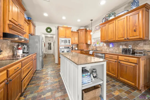 $475,000 | 8510 Ormand Drive, Zachary, LA 70791