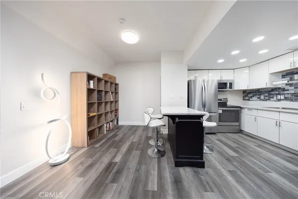 $499,000 | 22725 Lakeway Drive, Unit 393, Diamond Bar, CA 91765
