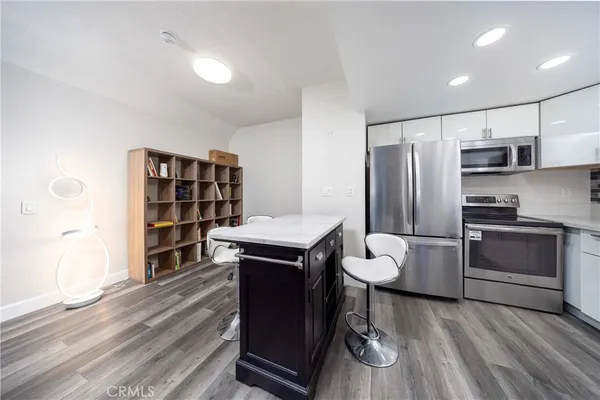 $499,000 | 22725 Lakeway Drive, Unit 393, Diamond Bar, CA 91765