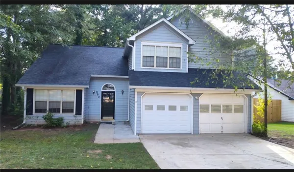 $2,000 | 990 Forest Path, Stone Mountain, GA 30088