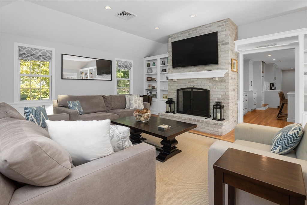 36 Myers Farm Road Hingham, MA 02043 - Photo 14 of 41 Gallery Image 14