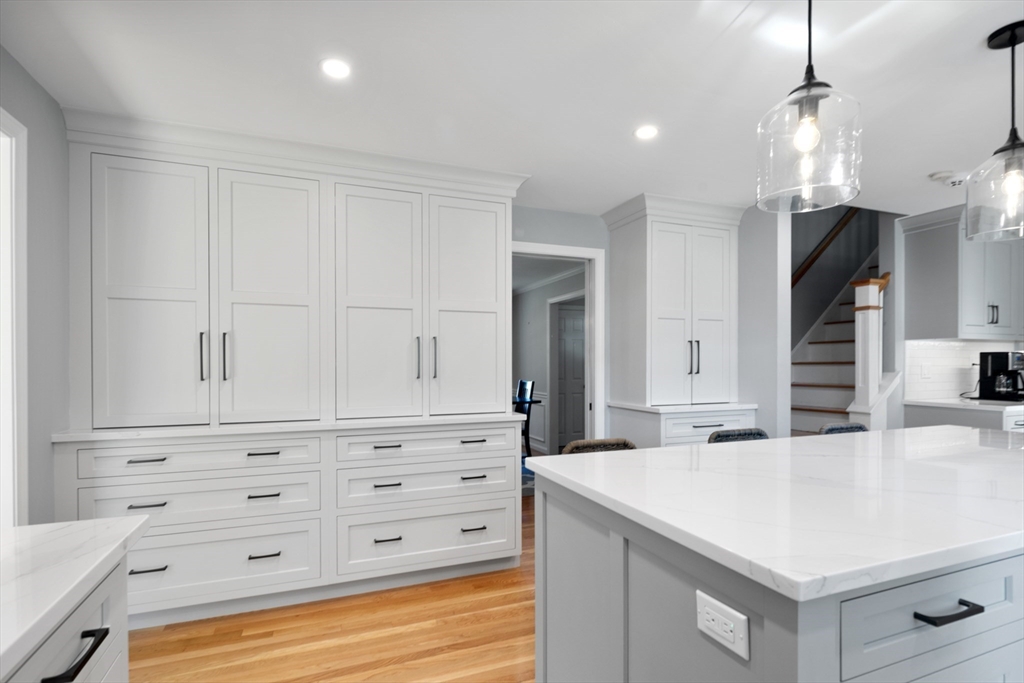 36 Myers Farm Road Hingham, MA 02043 - Photo 9 of 41 Gallery Image 9