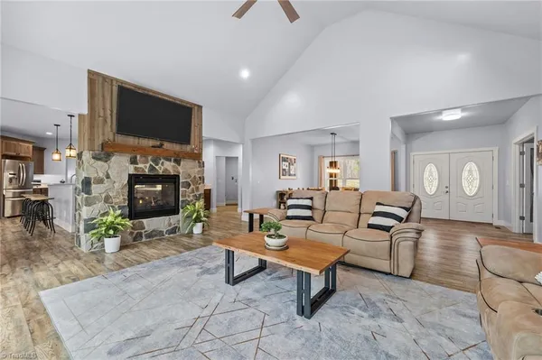 $1,249,000 | 7351 Hidden View Drive, Oak Ridge, NC 27310