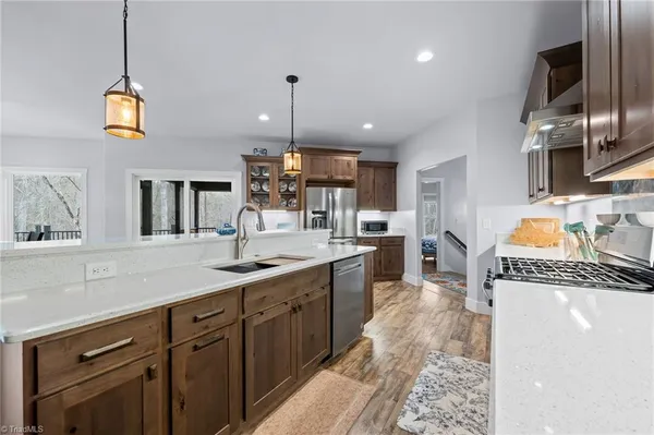 $1,249,000 | 7351 Hidden View Drive, Oak Ridge, NC 27310