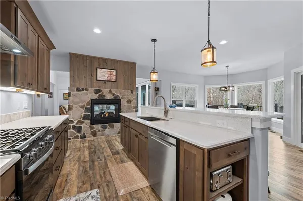 $1,249,000 | 7351 Hidden View Drive, Oak Ridge, NC 27310