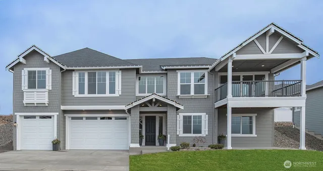 $899,990 | 651 South Juli Avenue, East Wenatchee, WA 98802