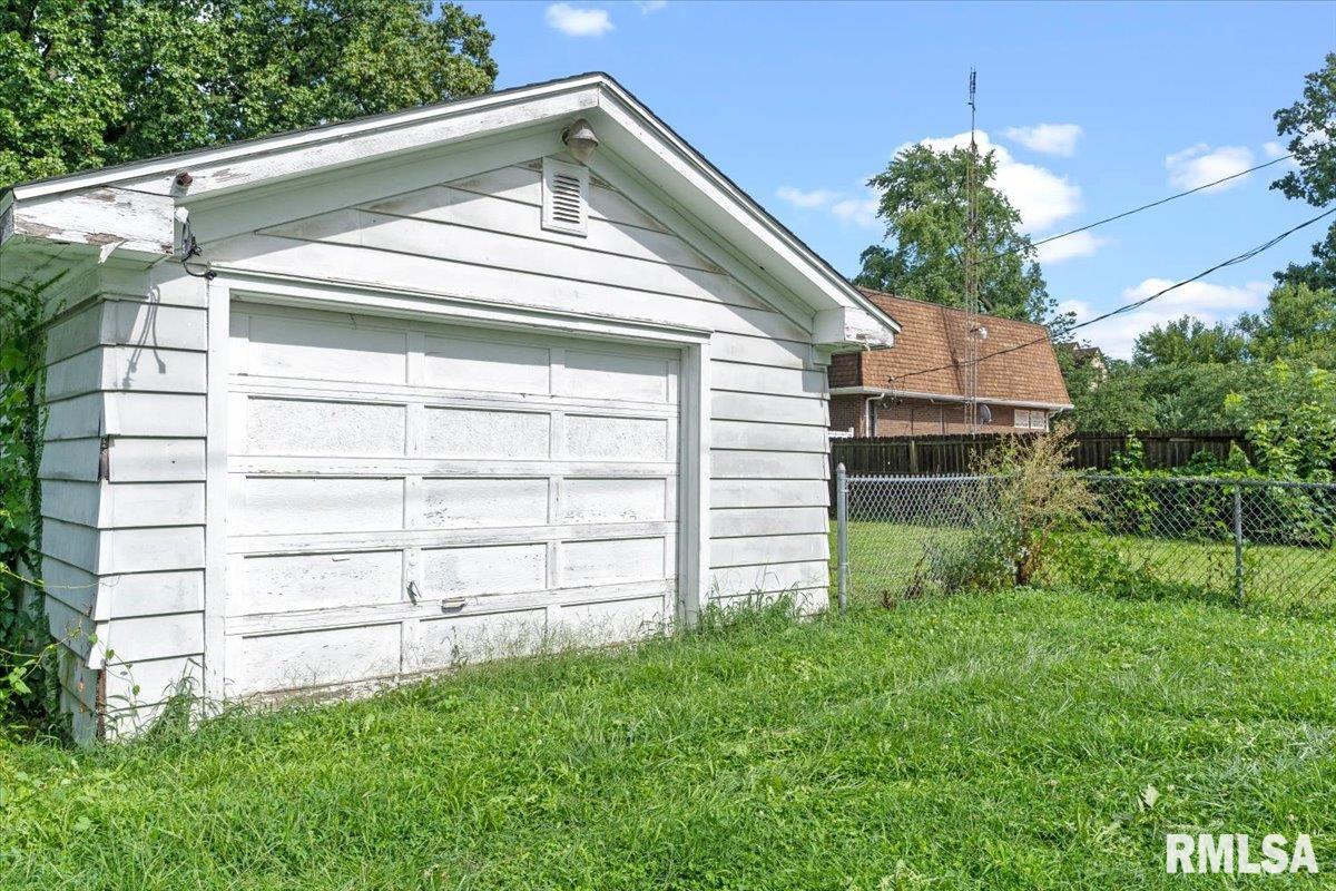201 South Walnut Street Springfield, IL 62704 - Photo 31 of 35