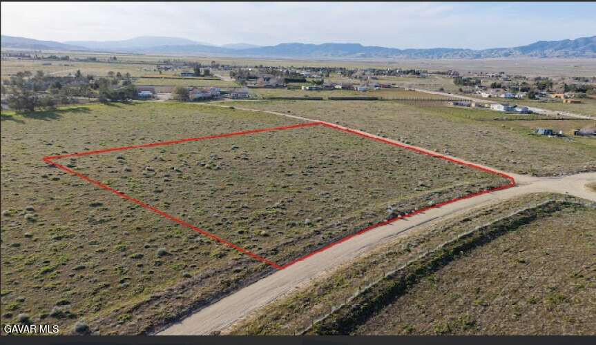 46331 Eaglefall Avenue Lancaster, CA 93536 - Photo 3 of 5 Solis.3