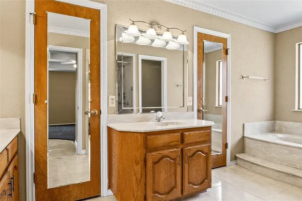 $3,000 | 857 Clearwater Drive, Midlothian, TX 76065