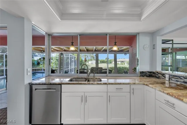 $565,000 | 4232 Southeast 8th Place, Cape Coral, FL 33904