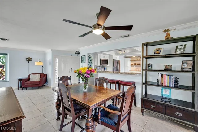 $565,000 | 4232 Southeast 8th Place, Cape Coral, FL 33904