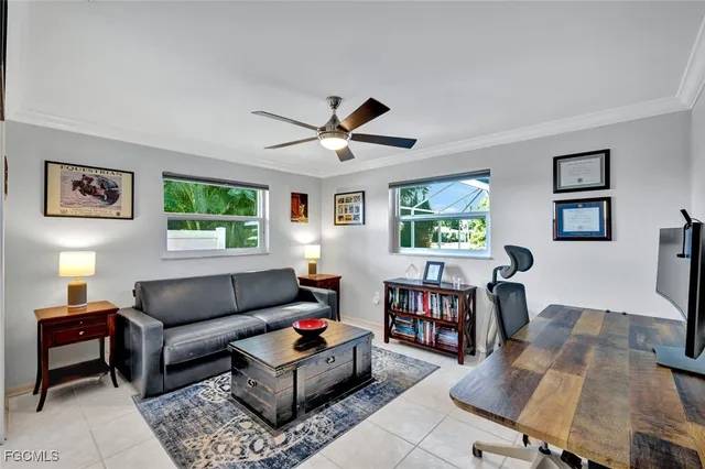 $565,000 | 4232 Southeast 8th Place, Cape Coral, FL 33904