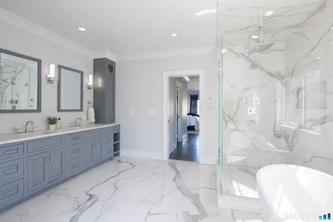 $2,895,000 | 27 Raymond Street, New Canaan, CT 06840