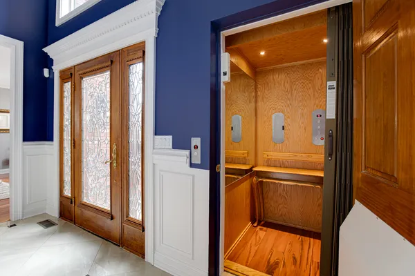 $3,949,000 | 1N424 Indian Knoll Road, West Chicago, IL 60185