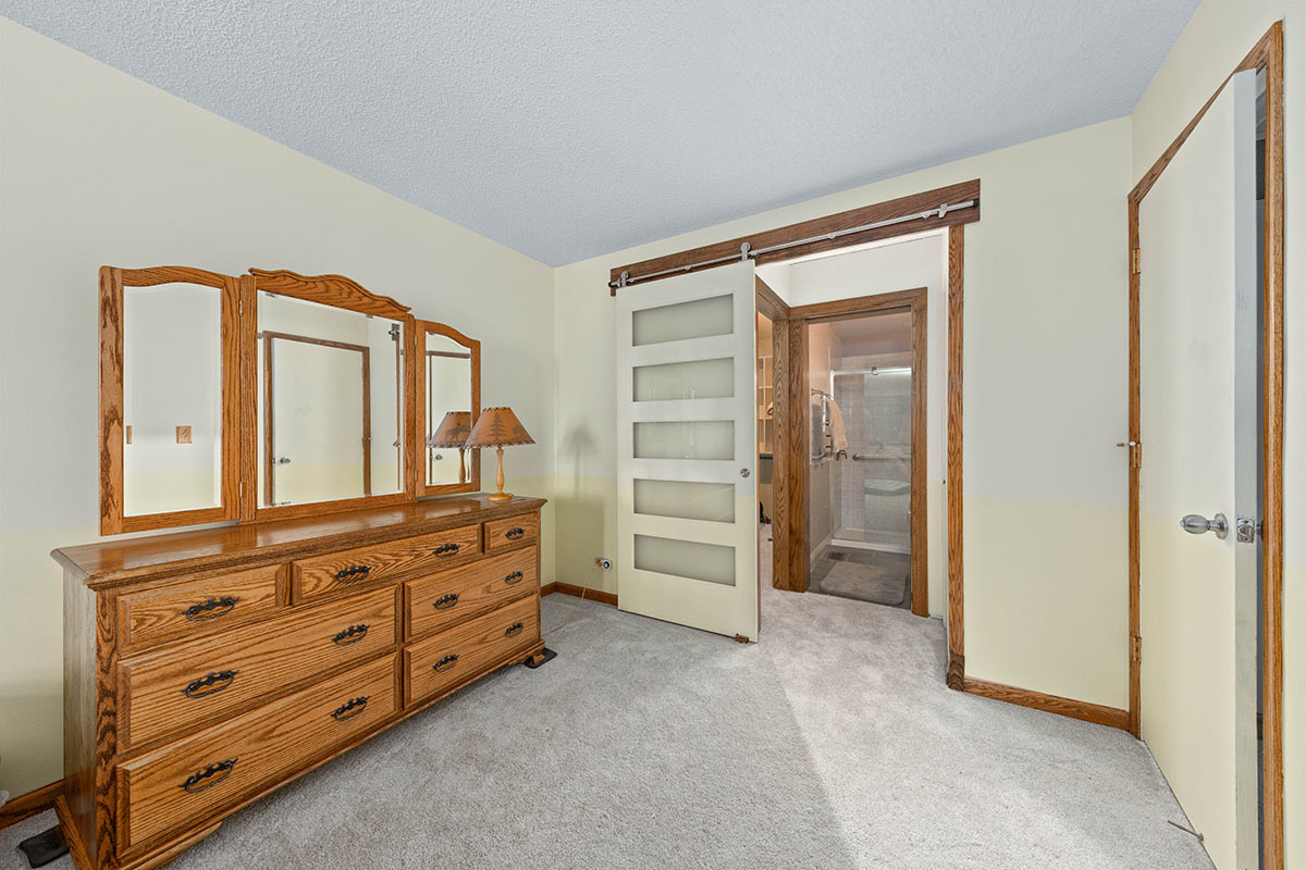 3342 Fox Hill Road Aurora, IL 60504 - Photo 14 of 25
