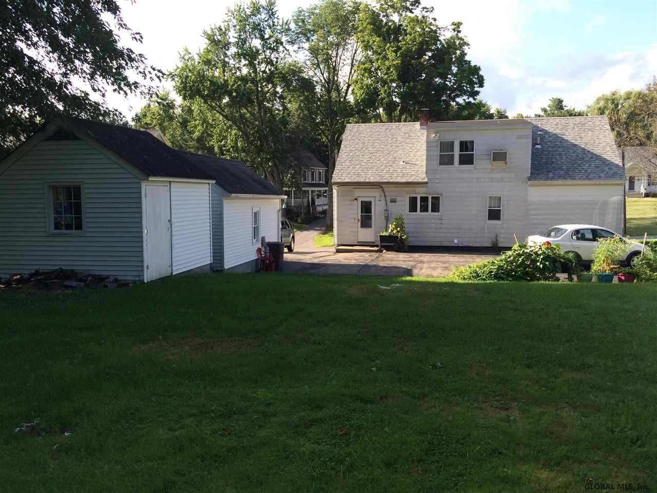 199 Northampton Road Amsterdam, NY 12010 - Photo 2 of 19 Photo 2