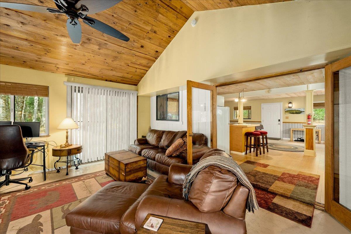 3000 Succor Lane Colfax, CA 95713 - Photo 20 of 56 a living room with furniture and a flat screen tv