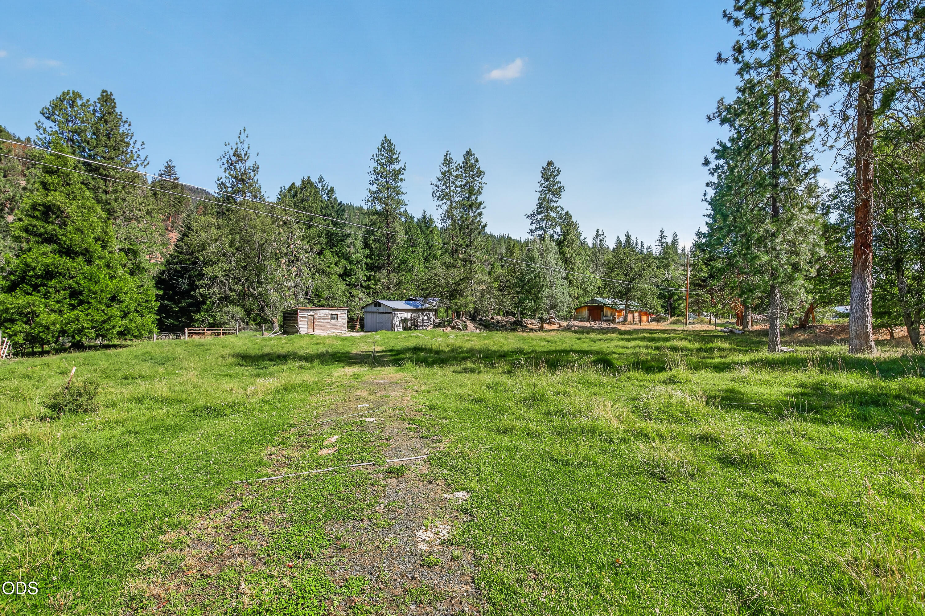 9662 Upper Applegate Road Jacksonville, OR 97530 - Photo 50 of 58