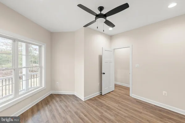 $695,000 | 220 Lakeland Circle, Middletown, VA 22645