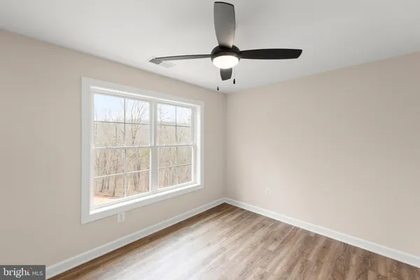 $695,000 | 220 Lakeland Circle, Middletown, VA 22645