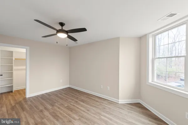 $695,000 | 220 Lakeland Circle, Middletown, VA 22645