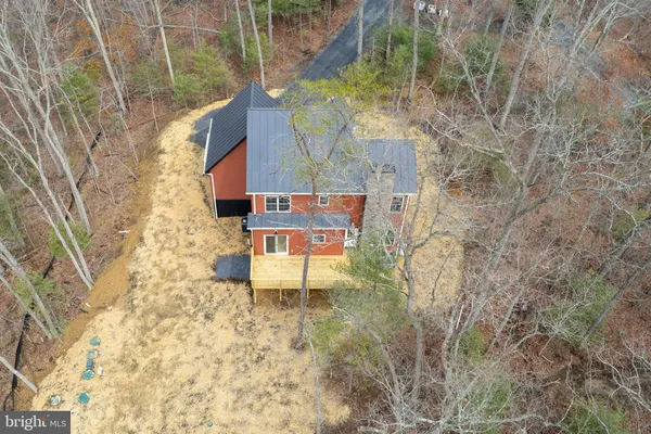 $695,000 | 220 Lakeland Circle, Middletown, VA 22645